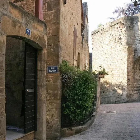 Barry Sarlat-la-Canéda